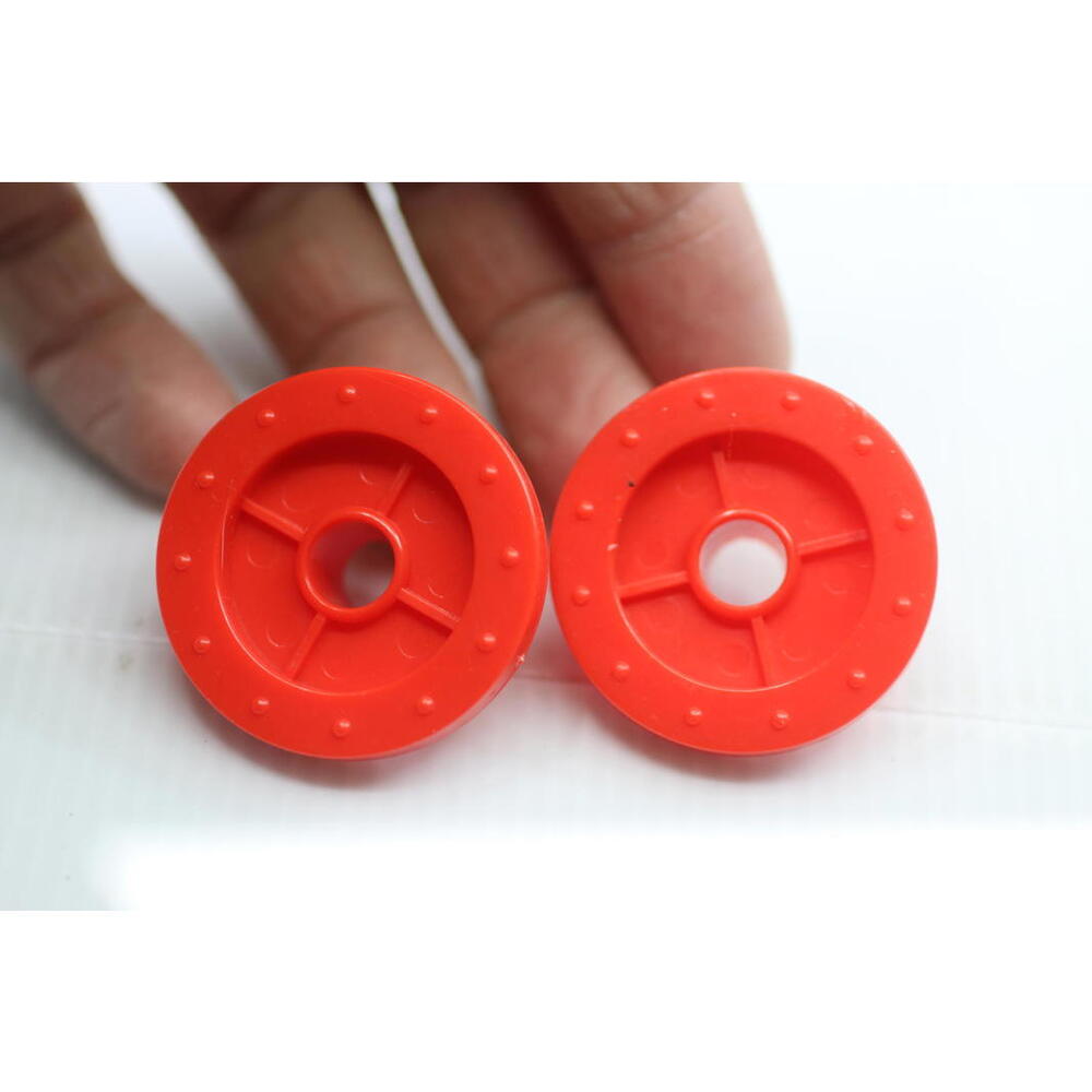 Red Large Wheel x2 & 1 small Mego Micronauts Magnemo Action Figures: Andromeda